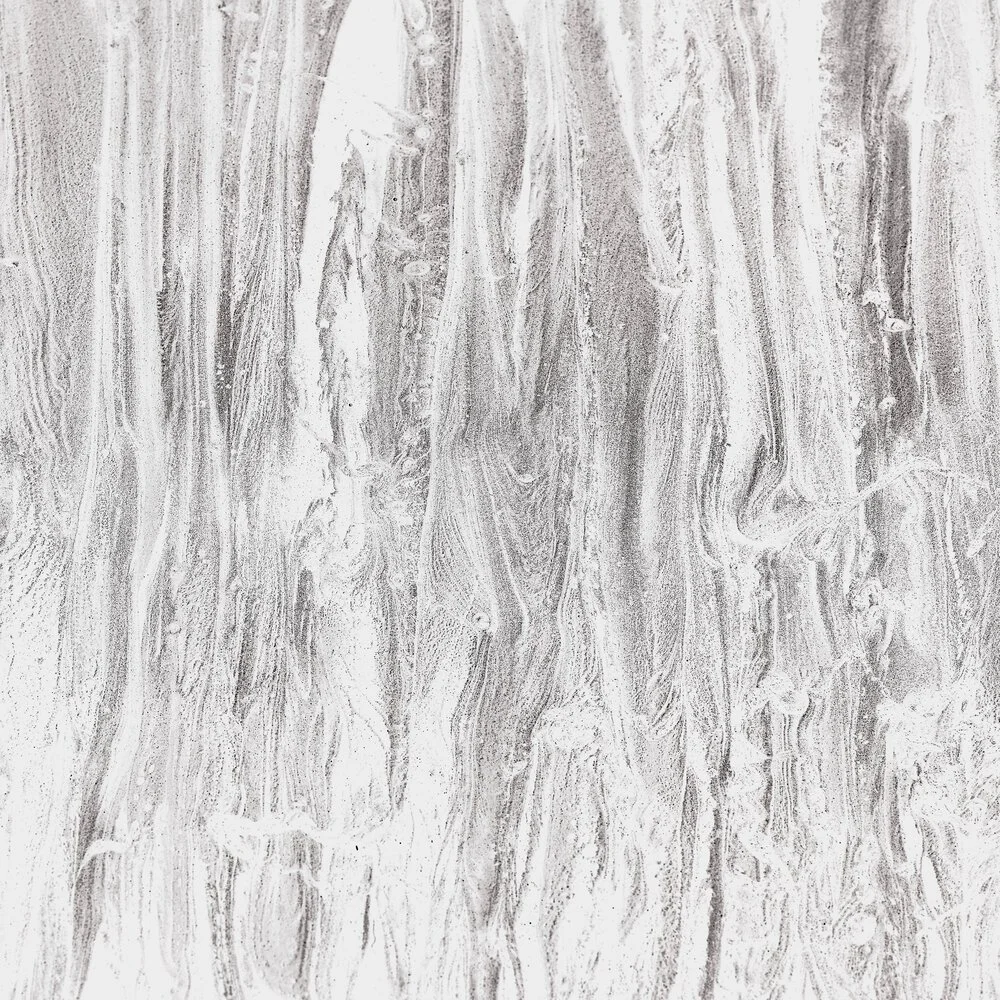 linear, white - closeup